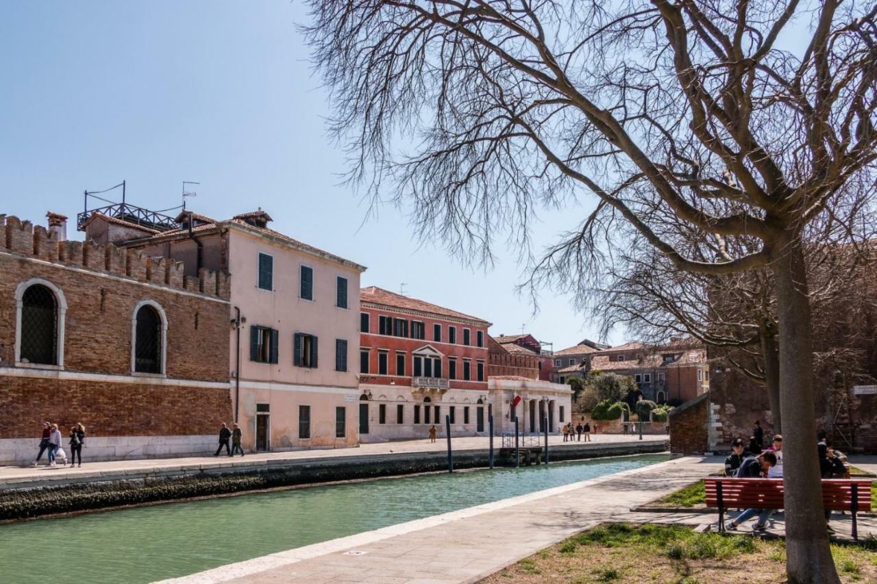 Arsenale 2352 Library By Biennale Exhibition Apartamento *